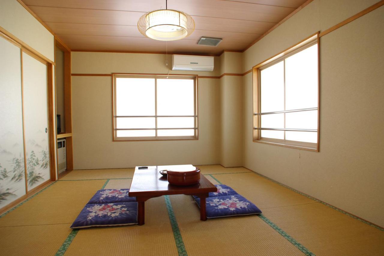 Hotel Elm Ishiuchi Minamiuonuma Экстерьер фото